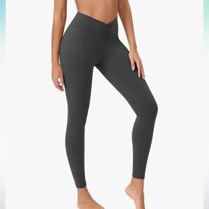 Gray ruched work out leggings